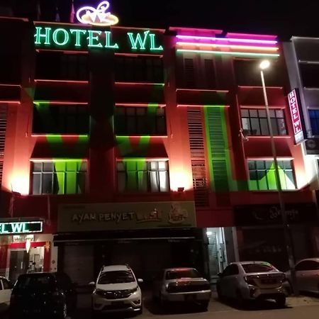 Wl Hotel Kampung Baharu Sungai Buluh ภายนอก รูปภาพ