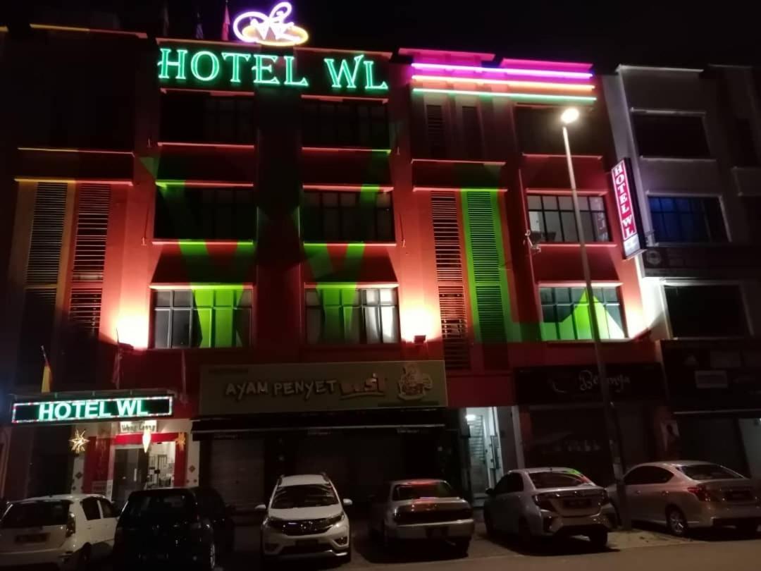 Wl Hotel Kampung Baharu Sungai Buluh ภายนอก รูปภาพ
